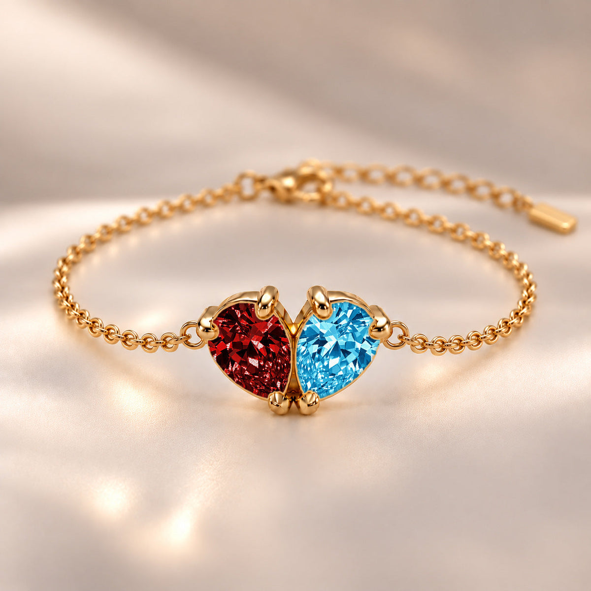 Demi Heart Bracelet - Gold Finish