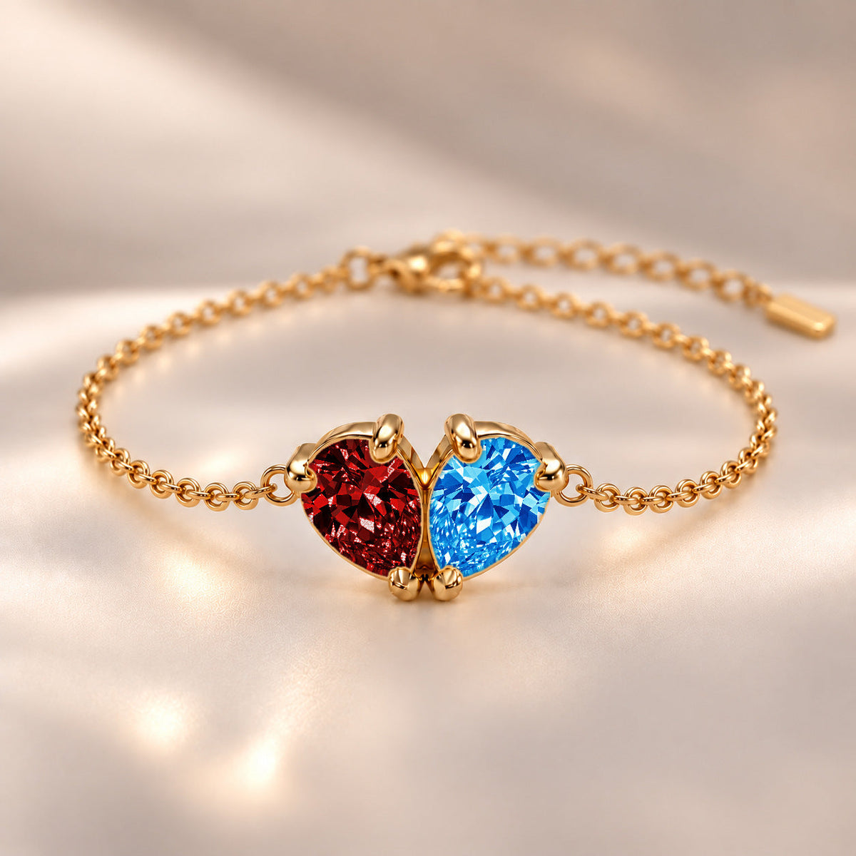 Demi Heart Bracelet - Gold Finish