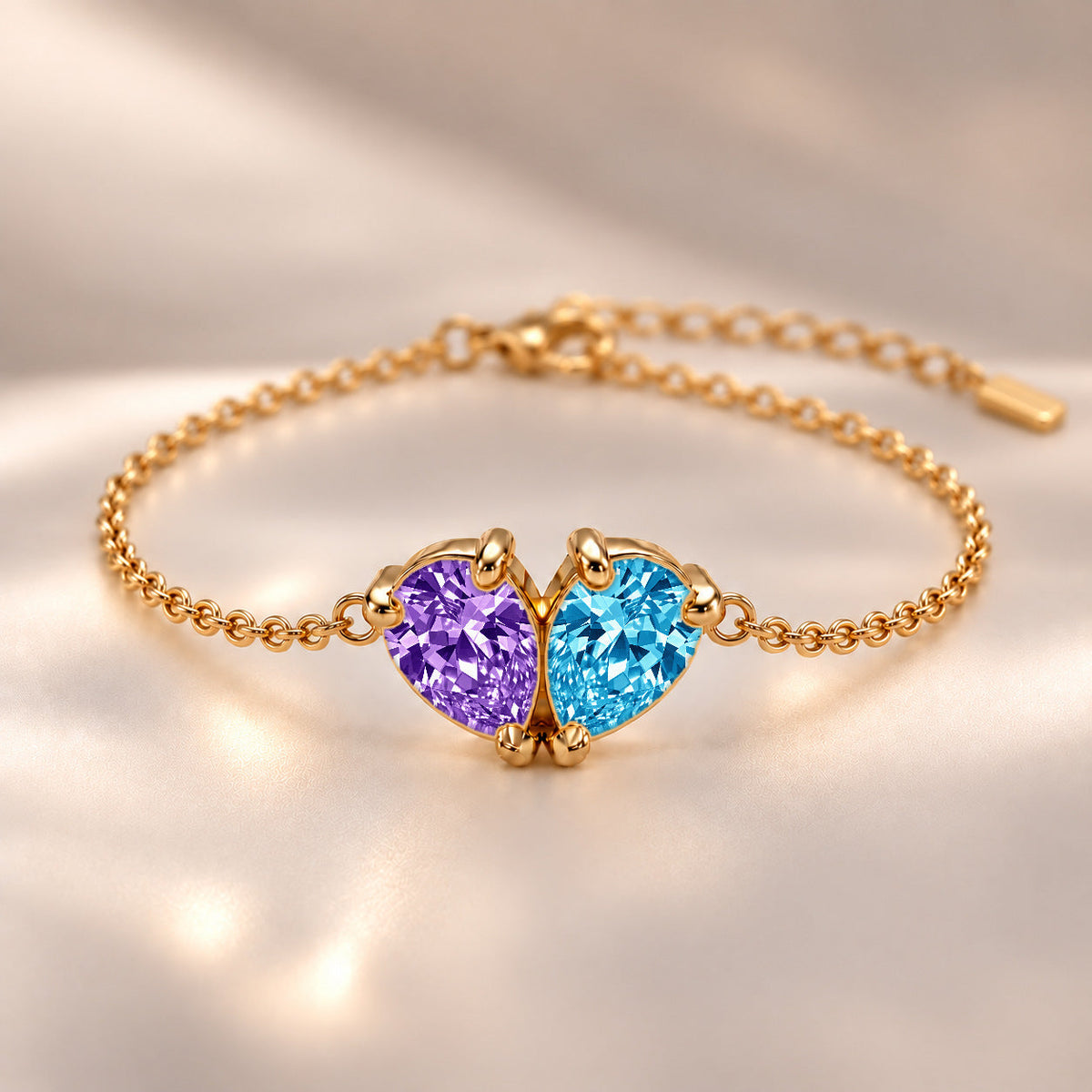 Demi Heart Bracelet - Gold Finish