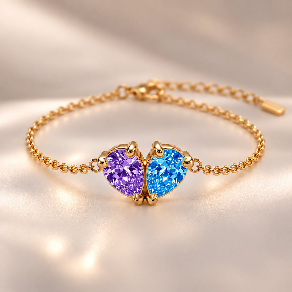 Demi Heart Bracelet - Gold Finish