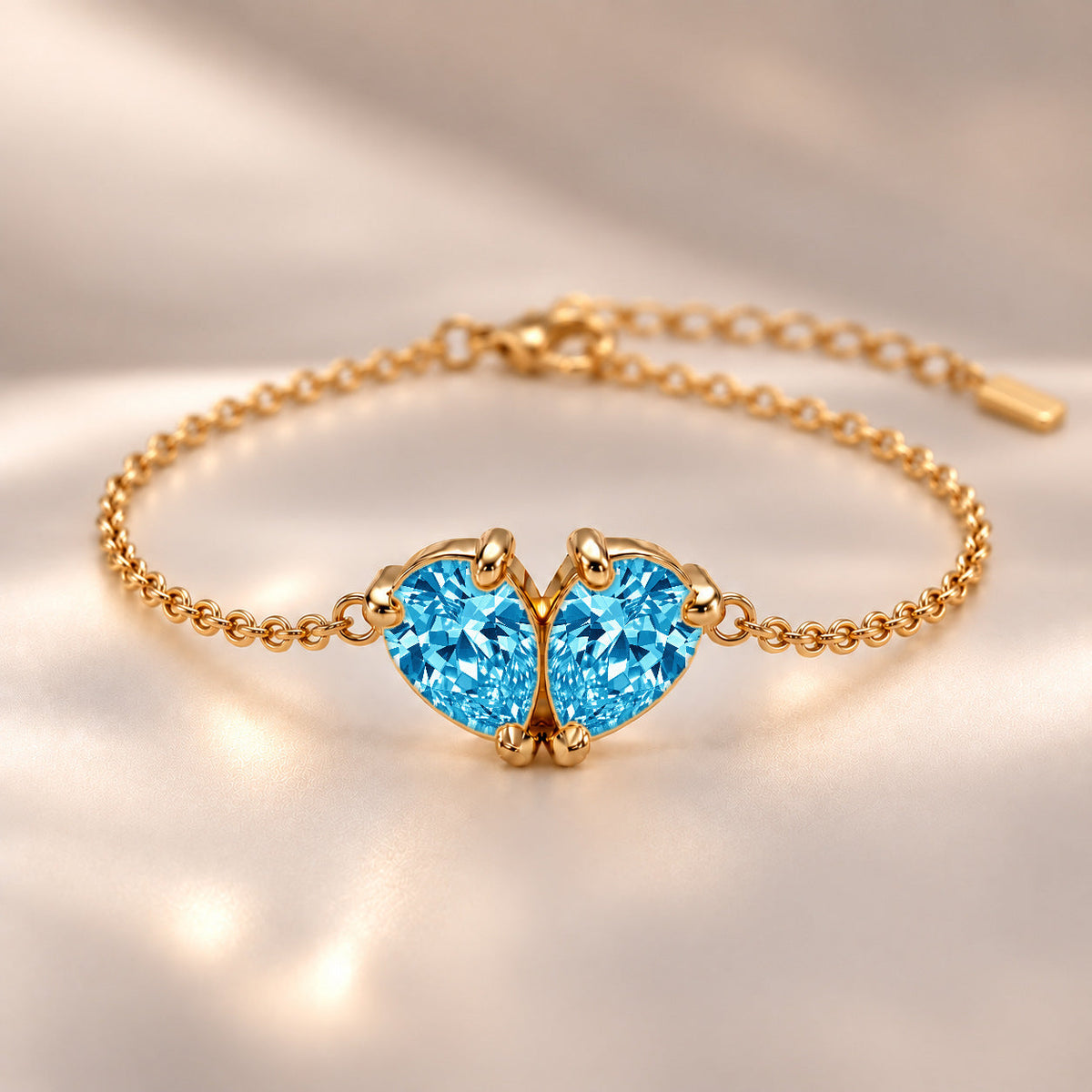 Demi Heart Bracelet - Gold Finish