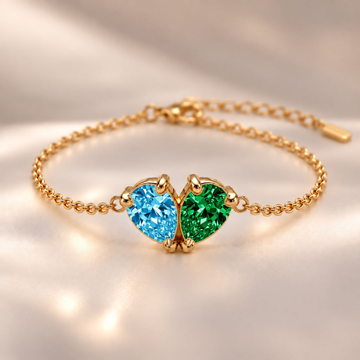 Demi Heart Bracelet - Gold Finish