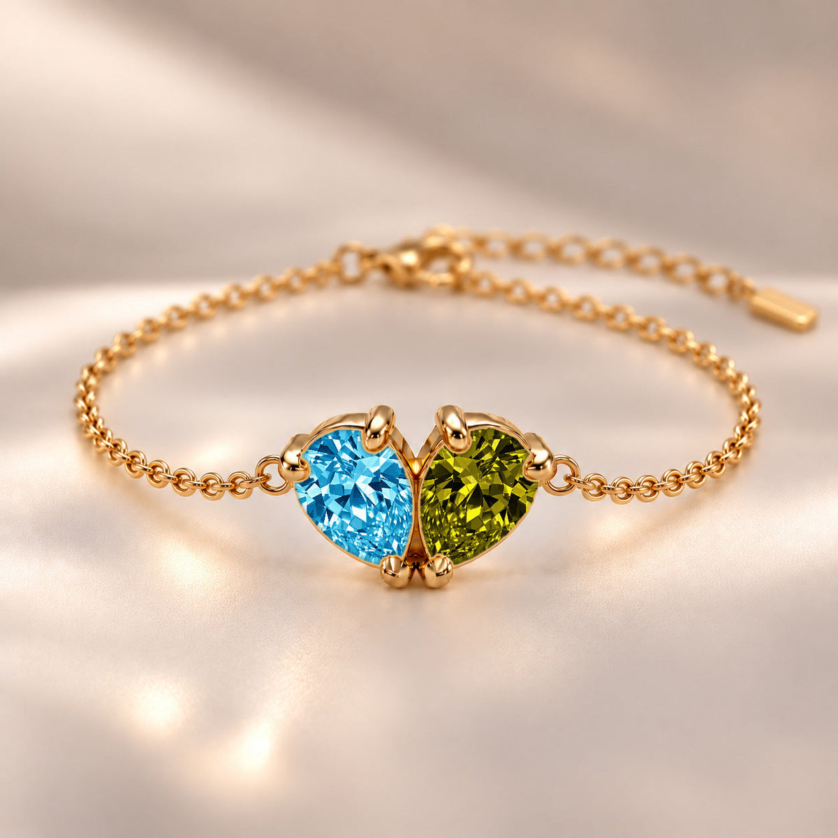 Demi Heart Bracelet - Gold Finish