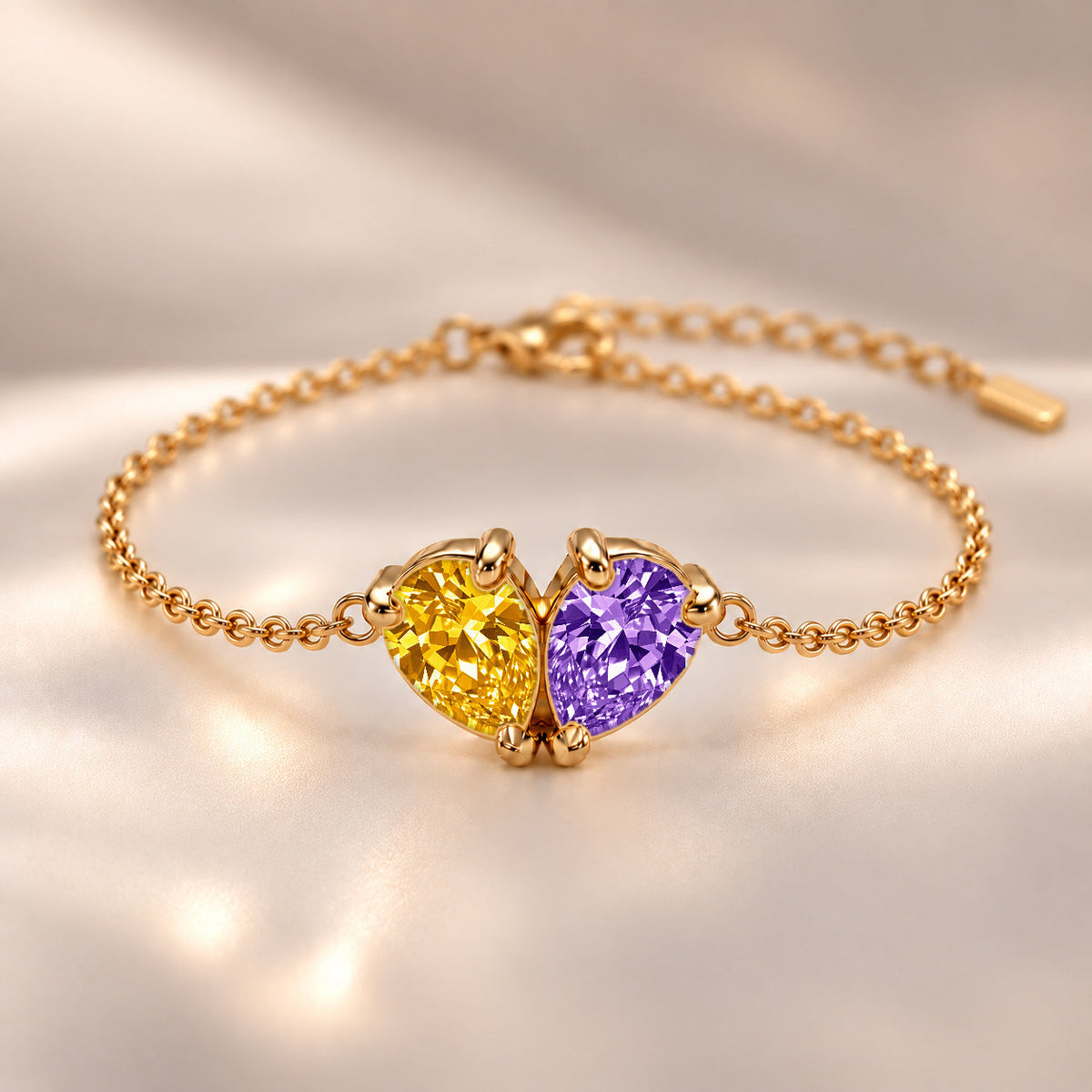 Demi Heart Bracelet - Gold Finish